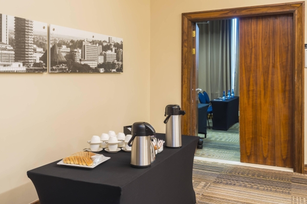 Protea Hotel Gaborone Masa Square